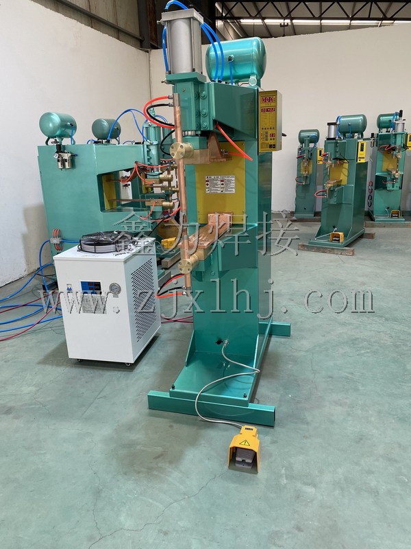 ��ӽ����c��͹�����Cϵ��